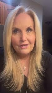 Karen Slay's Instagram, Twitter & Facebook