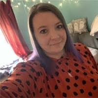 Tonia Bray's Instagram, Twitter & Facebook