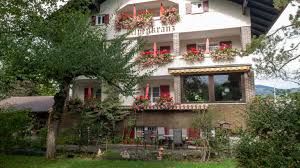 (+49) 08821 / 80 64 fax: Gastehaus Alpenkranz Garmisch Partenkirchen Holidaycheck Bayern Deutschland