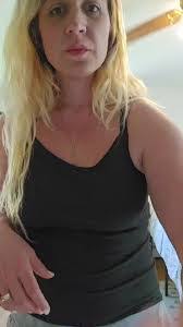 Jessica Snively's Instagram, Twitter & Facebook