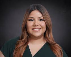 Ariana Barton's Instagram, Twitter & Facebook