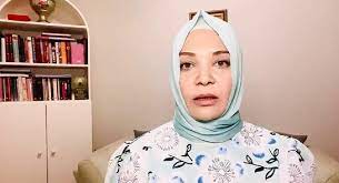 Aslen çankırılı olan hilal kaplan'ın ailesi 1970'li yıllarda i̇stanbul'a taşınmıştır. Hilal Kaplan Mesut Alman Fasizminden Yaka Silkerek Geldi Ama Ulkemizde De Altayli Gibi Islam Dusmanlari Cok Sputnik Turkiye