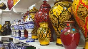 Waterbased claysatau tanah liat yang sudah dicampur air. Kerajinan Tembikar Dari Tanah Liat Apakah Beda Dengan Gerabah