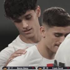 Hector Font's Instagram, Twitter & Facebook