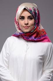 Sefamerve Desenli Tafta Esarp 95004 03 Fusya Yesil Head Scarf How To Wear Fashion
