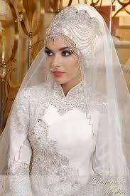 Tesetturlu Gelinlik Modelleri 40 Jpg 600 900 Gelinlik The Dress Sifon Gelinlikler