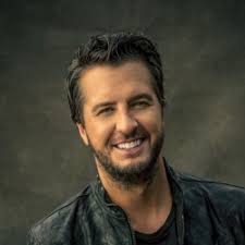 chorus she wants my hands on her body she wants to burn like she's made of fire said she ain't going home 'til we drink every drop of kentucky dry she's kind of… she owns the night. What She Wants Tonight Letra Luke Bryan Musica Com