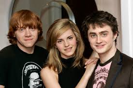 Logan lerman as chester davies. A Look Back At The Cast Of Harry Potter