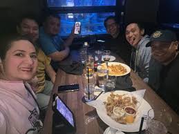 Happy to see you all boys grabe memories haha 🩷🩵 Richard Mandac Vince  Leelin Melvin Pullman Carlos Coyukiat Anthony Bustamante , masayang  biglaang pagkikita haha kahit di ako naka bihis for lakwatcha