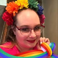 I had an experience yesterday that wasn't alll that great at the con  yesterday-. one of the booths in the dealers hall has books, and me and my  friend were lost trying