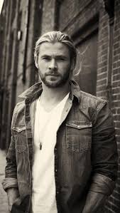 Chris Hemsworth Long Hairstyle Google Search Hemsworth Chris Hemsworth Chris Hemsworth Thor