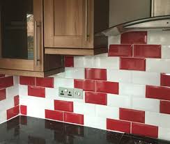 A Before And After By Jackson S Tiling Solutions For This Transformationtuesday Old Kitchen Tiles Repla Kitchen Wall Tiles Kitchen Transformation Tile Layout