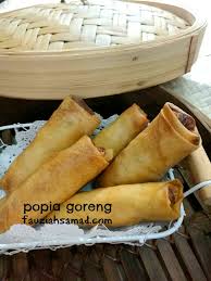 Demi mencari rezeki halal sanggup bersengkang mata nak buat popia kari ni jadi marilah bersama sama support saya hehe. Popia Goreng Inti Sengkuang Dan Ayam