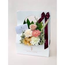Free same day delivery flowers singapore. 35 Fresh Flowers Bloom Box With Free Sameday Islandwide Delivery Shopee Singapore