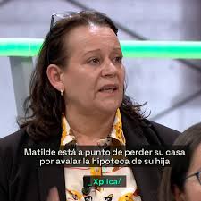 El demoledor testimonio de una mujer desahuciada por avalar con su casa la  hipoteca de su hija: "Han vendido nuestras casas con nosotros dentro"