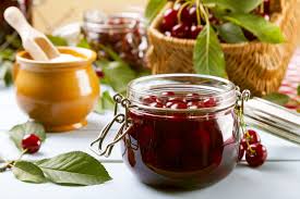Comment Preparer Une Confiture De Cerises Et Tilleul Recette Recette En 2020 Confiture De Cerises Recette Confiture Compote De Pomme