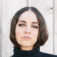 Brittany Curran's Instagram, Twitter & Facebook