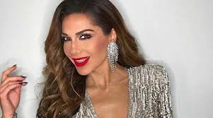 Δέσποινα βανδή discography and songs: Ayth Th Vintage Fwtografia Ths Despoinas Bandh Sigoyra 8eleis Na Th Deis Sokaristikh Allagh Irafina