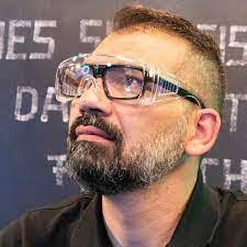 Amber Sv's Instagram, Twitter & Facebook