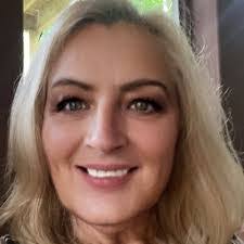 Joann Graham's Instagram, Twitter & Facebook