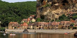 Le beauvillage has been welcoming booking.com guests since 6 may 2017. Le Plus Beau Village De France Est Perigourdin Selon El Pais