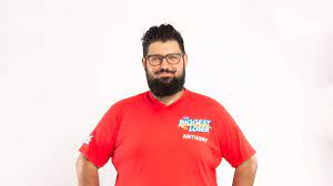 · twelve people who want to get healthy and transform their lives arrive at the biggest loser campus. The Biggest Loser 2020 Kandidat Anthony Aus Bergkamen Mit Fast 200 Kilo Kino Und Tv