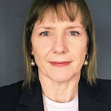 Carla Strang's Instagram, Twitter & Facebook