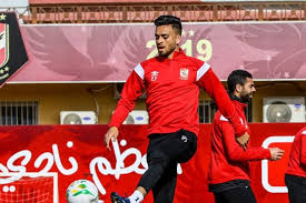 وجاء تشكيل منتخب مصر الأولمبي كالتالي: Ø±Ø³Ù…ÙŠØ§ Ø§Ù„Ø£Ù‡Ù„ÙŠ ÙŠØ¹ÙŠØ± ØµÙ„Ø§Ø­ Ù…Ø­Ø³Ù† Ø¥Ù„Ù‰ Ø³Ù…ÙˆØ­Ø© Ø¨Ø§Ù„Ø¬ÙˆÙ„