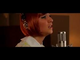 Cilla Black Tribute Beth Mann covers 'Anyone who had a heart'