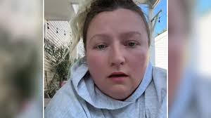 3YO Breaks $1,600 Table At Café, Mom Then Claims They Were Held Until She  Handed Over Credit Card