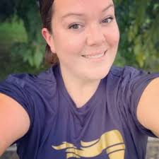 Jodie Lindsay's Instagram, Twitter & Facebook