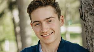 Greater Lansing high school boys golf top averages: May 14