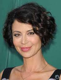 By frisur adminon march 28, 2018 22 views. 20 Lockige Kurze Bob Frisuren 2019 Lifestyle Beauty Technology Etc Knowledge Platform Usa