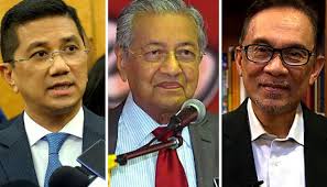 Kes semburit adalah kemelut politik pkr kes video semburit yang membabitkan pelaku yang mirip dengan wajah menteri ekonomi dan seorang lagi haziq aziz, setiausaha sulit kanan (susk) timbalan menteri industri utama, shamsul iskandar md akin telah melahirkan pelbagai teori konspirasi. Akui Pelakon Video Seks Sejenis Dengan Menteri Haziq Dilaporkan Polisi Publicanews Internasional