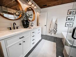 We tried a diy shiplap wall in the 2020 real simple home. 11 Shiplap Bathrooms Is Shiplap Ok In Bathrooms Making Manzanita
