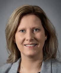 Karen Dillard's Instagram, Twitter & Facebook