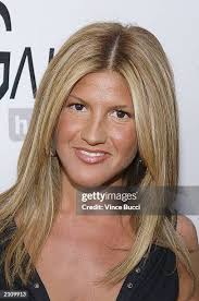 30 Photos & High Res Pictures