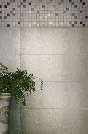 These tiles come in a tremendous variety of sizes and finishes. Fliesen Gold Von Versace Ab 58 In Italien Lieferung