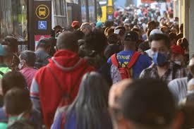 Cptm e linhas de ônibus operam normalmente, enquanto o funcionamento do metrô está parcialmente afetado. Lm9qhs7 Kypcrm