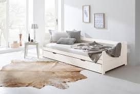 Denn bei einem schlafsofa lässt sich durch klappen der rückwand meist eine polsterlehne installieren, die. Home Affaire Daybett Tim Mit Ausziehbarer Schublade Fur Zweitmatratze Als Gastebett Online Kaufen Otto