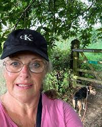 Daisy Bernard's Instagram, Twitter & Facebook