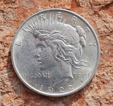The 1921 peace dollar was produced in high relief during its first year of issue, which had a relatively low mintage. 1922 Peace Silver Dollar No Mint Mark Philadelphia Good To Fine Old Money Silver Dollar Old Money Old Coins