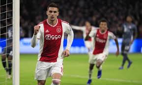 Трансляция матча стартует в 17:30 (мск). Bavariya I Valensiya Poboryutsya Za Lidera Ayaksa Ayaks Futbol Na Soccernews Ru