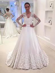 Neuheiten, bestellen sie maßgeschneiderte brautkleider zu günstigen preisen. A Linien Princess Stil V Ausschnitt Pinselschleppe Lange Armel Satin Brautkleid Luckmia