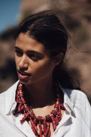 LOT DE 2 COLLIERS CORAIL AVEC RÉSINE