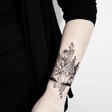 Тату для девушек во многом отличаются от мужских татуировок. 2