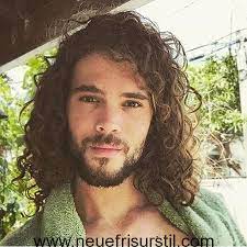 Wie glätte ich lockige haare? 28 Besten Manner Lange Lockige Haar Ideen Attraktives Haar Manner Lang Lockig Turner Momoa J Lange Lockige Haare Lockige Frisuren Lockige Mannerfrisuren