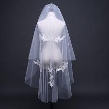 Us 10 62 10 Off Veu De Noiva White Ivory Appliques Lace Edge Short Wedding Veil With Comb Cheap One Layer Bridal Veil Voile Mariage Cut Edge In