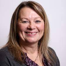 Shelly Meahan's Instagram, Twitter & Facebook