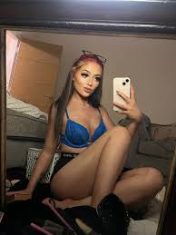 Poppy Turner - Fleshbot